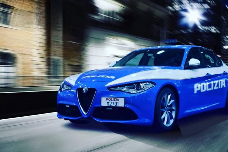 Rapina ad un commerciante in un agriturismo nei pressi di Castel del Monte