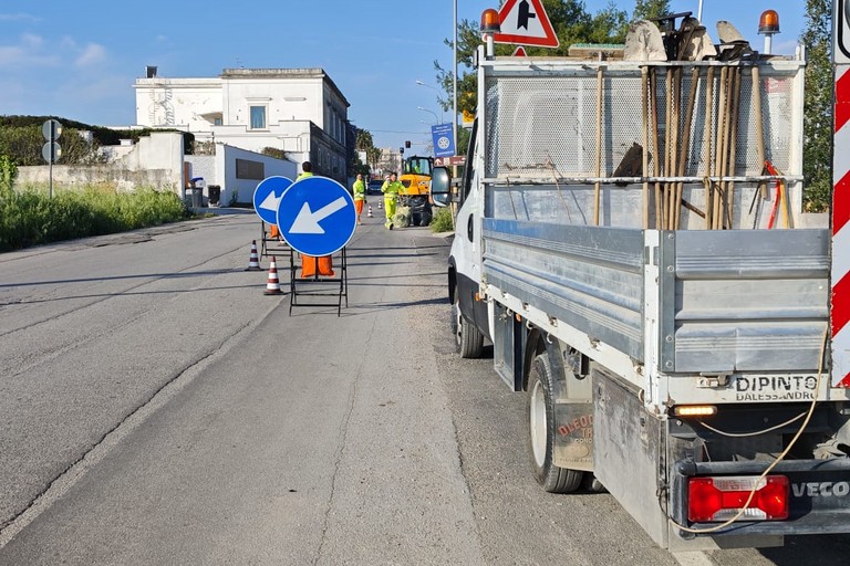 lavori lungo la strada provinciale nei pressi del McDonald’s