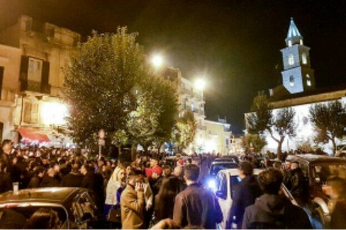 esercenti occupano strade
