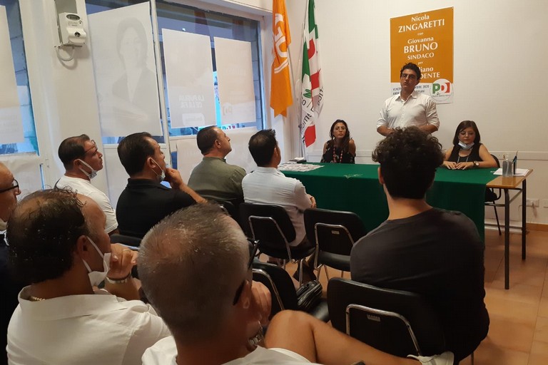 Incontro del PD con il segretario cittadino Giovanni Vurchio