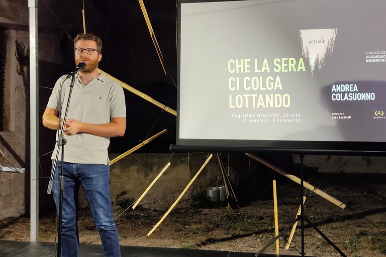 Presentazione del libro di Andrea Colasuonno. <span>Foto Antonio D'Oria</span>