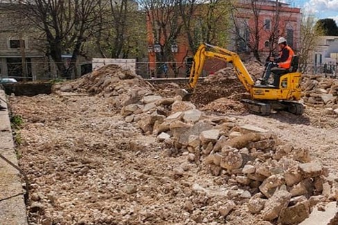 Lavori piazza Toniolo, zona Fravina - Andria