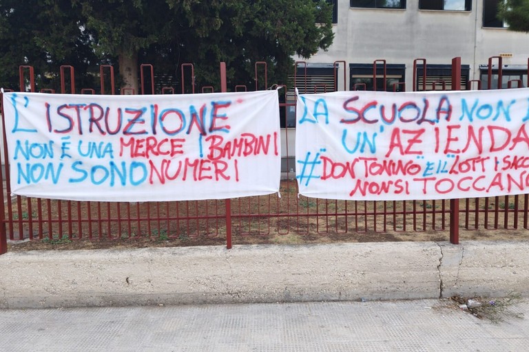 Protesta dimensionamento scolastico Andria