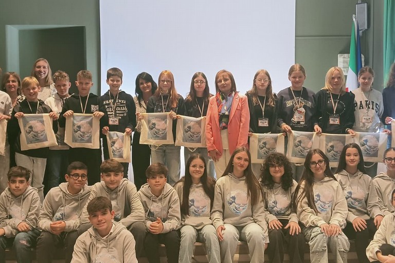 Studenti italiani e tedeschi del progetto Erasmus+ dell'istituto comprensivo Vaccina di Andria